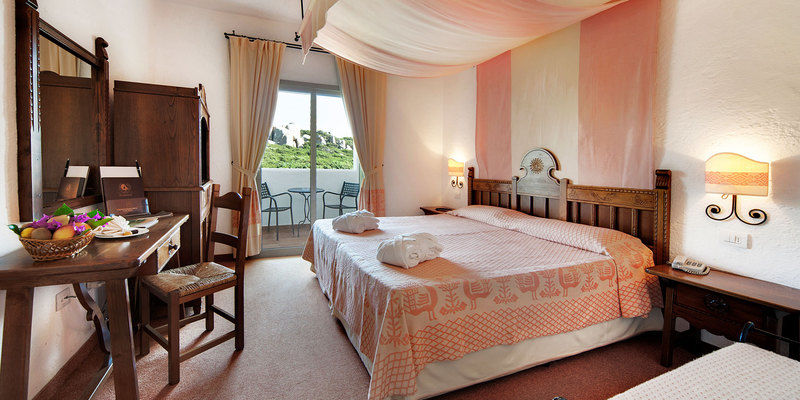 Colonna Grand Capo Testa Hotel